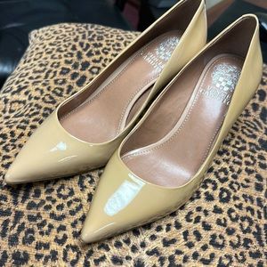 Almost new Vince Camuto 3” dress heels.  Sz 6-1/2.